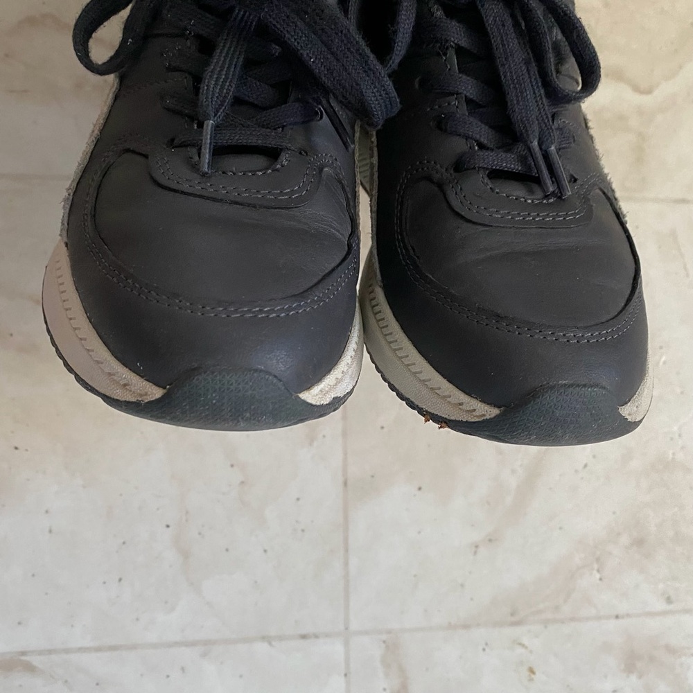 Everlane The Trainer Dark Grey Leather Suede Lace Up Low Top Sneakers Size 6 - Picture 5 of 10